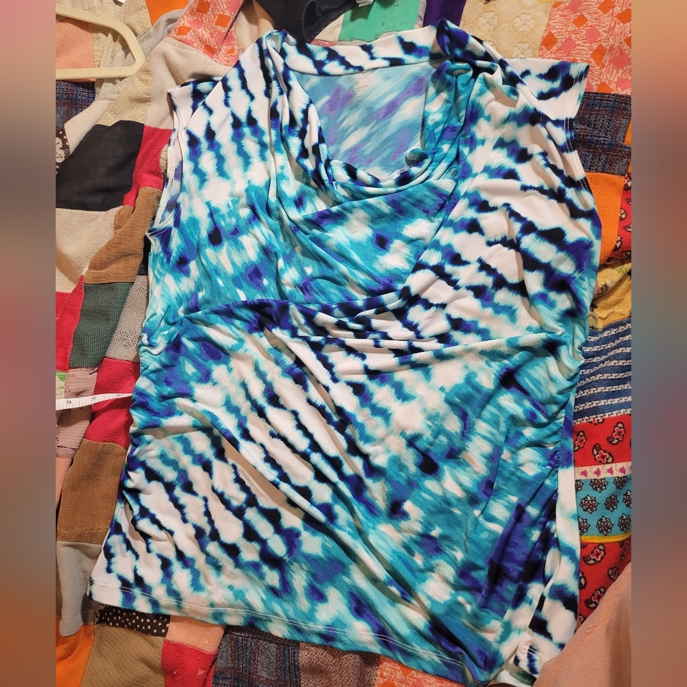 Sleeveless blouse